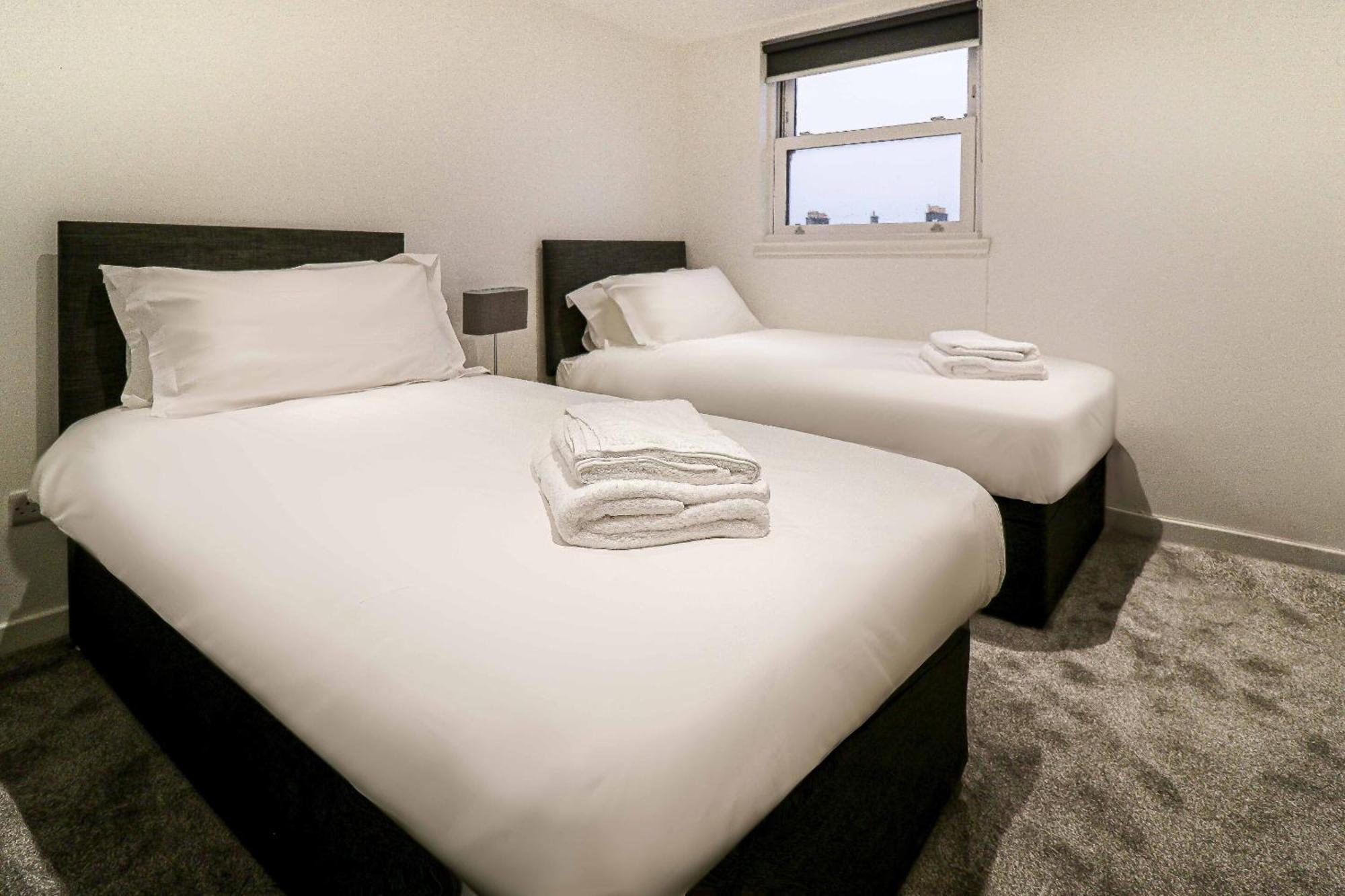 Beachwalk Apartments By Nova Suites Ayr Buitenkant foto
