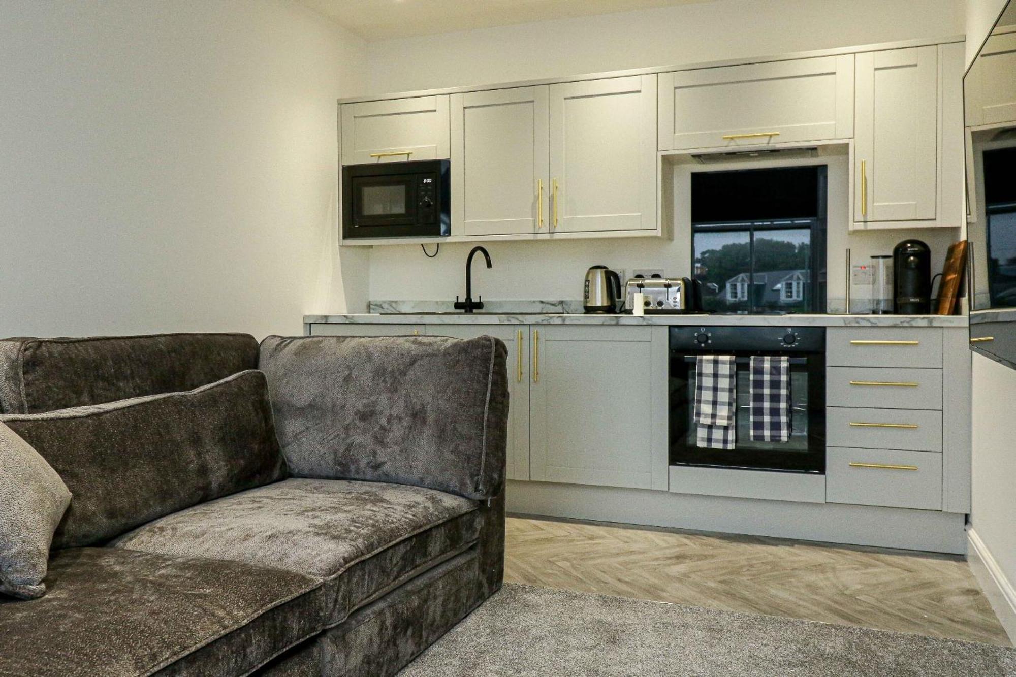Beachwalk Apartments By Nova Suites Ayr Buitenkant foto